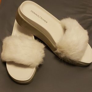 Women's Donald Plinar 8 White /fur accent.
